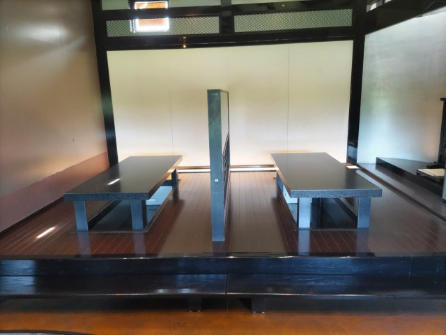 ６３６０５　美濃市横越中古店舗の内装