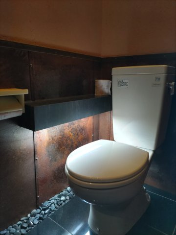 ６３６０５　美濃市横越中古店舗のトイレ