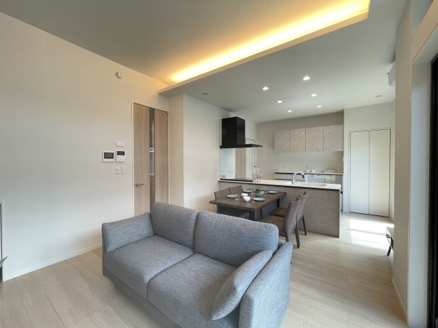 八戸市北白山台1丁目N0.7の居間・リビング