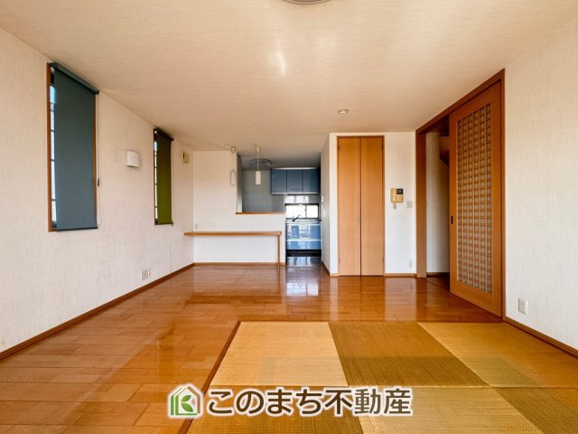 鹿沼市武子　中古一戸建ての居間・リビング