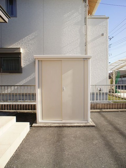 【その他】 | フルールメゾン | 外物置があります。