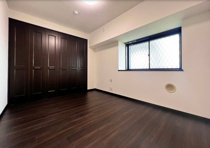 ロイヤルマンションラフィネ長尾の洋室|ロイヤルマンションラフィネ長尾（3LDK）