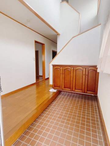 【中古戸建】本庄市四季の里の玄関|■玄関