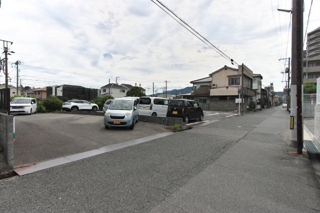 山崎駐車場（広中町）の周辺