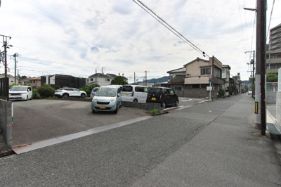 【周辺】 | 岸菜駐車場（広中町）