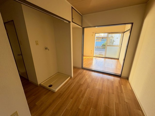 ドルフ石井Ｂの居間・リビング