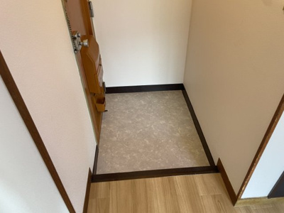 【玄関】 | ランスロットハイツ