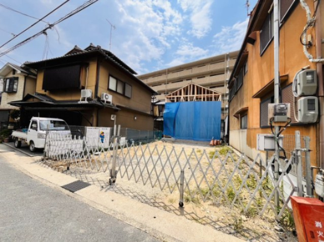 西京極西向河原町【2区画】2号地　Bプランの前面道路含む現地写真|上棟しました！現地ご案内いたします！