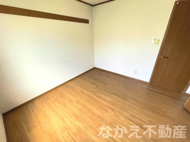 【寝室】 | 落ち着いた色調の寝室です