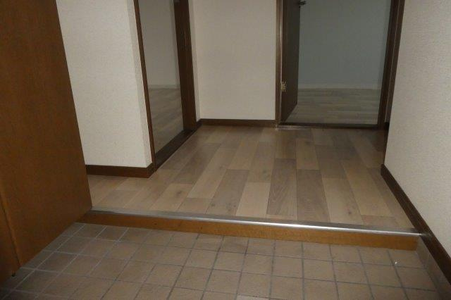 ニューエクセル三宅Ｅの玄関