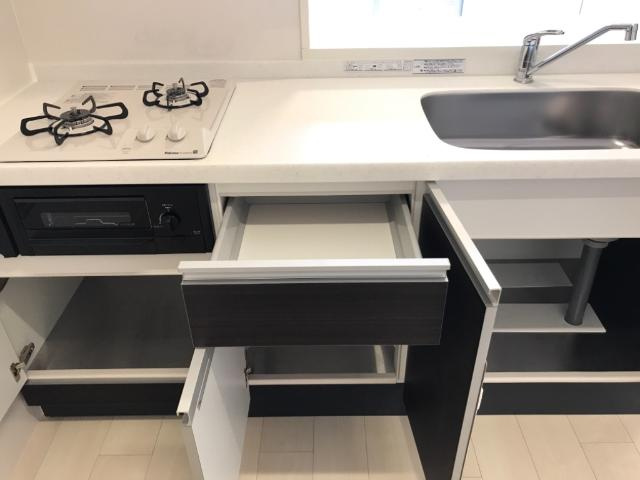 サンライズのキッチン|収納