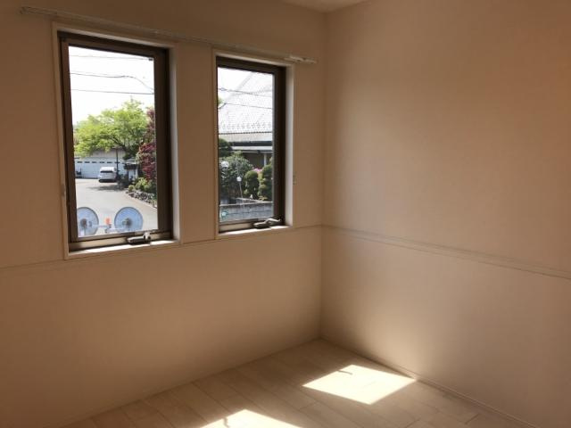 サンライズの寝室|洋室