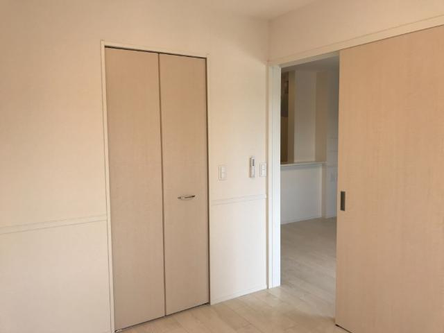 サンライズの寝室|洋室