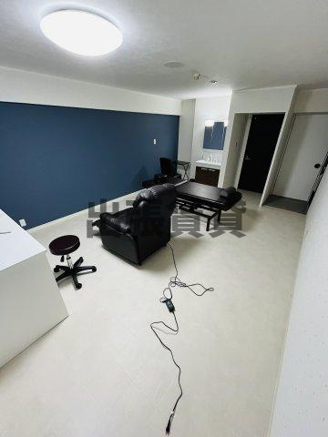 テナント！丸の内東桜ビルの洋室