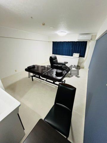 テナント！丸の内東桜ビルの洋室