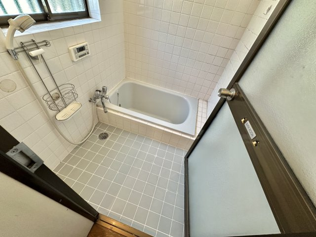 富田林市須賀１丁目　中古戸建の浴室