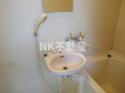 【洗面所】 | サンライフ東花園（東花園賃貸） | 洗面です