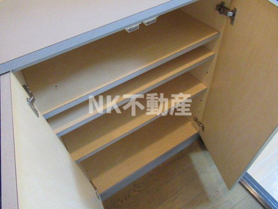 【収納】 | サンライフ東花園（東花園賃貸） | シューズボックスです