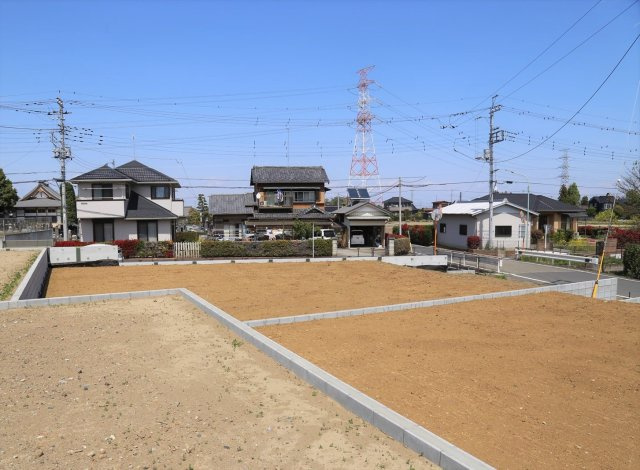 八甫全７区画 （北）ＮＯ,７の外観|南西側から撮影。南側住戸建設前写真。