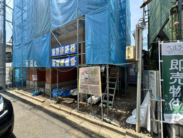 越谷市宮本町4丁目　新築戸建ての駐車場