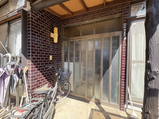 【玄関】 | 深谷市西大沼　中古戸建