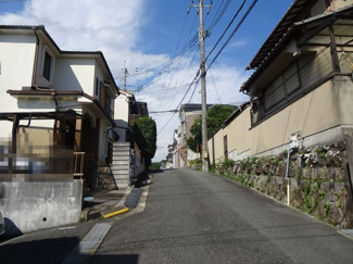 【前面道路含む現地写真】 | 川西市錦松台　中古一戸建て