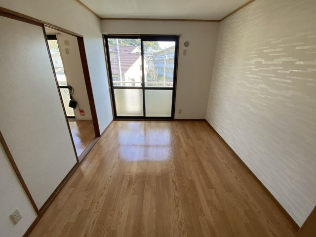 ファミール安室東 A棟の寝室