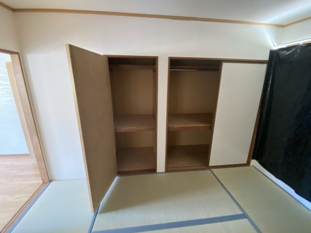 ファミール安室東 A棟の収納