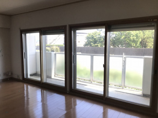 【居間・リビング】 | シーサイドコーポラス西宮