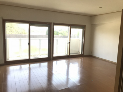 【居間・リビング】 | シーサイドコーポラス西宮