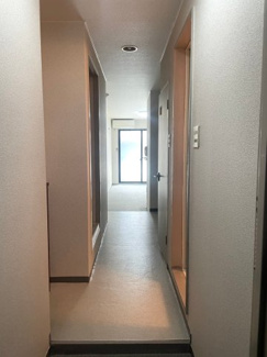 【玄関】 | 中京区西ノ京永本町 | 202号室