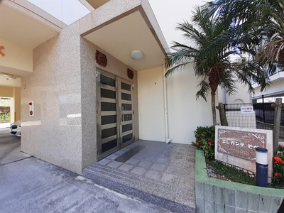 【エントランス】 | エレガンテそべ