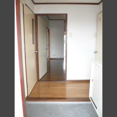 【バルコニー】 | T・Iマンション | 落ち着いた玄関です