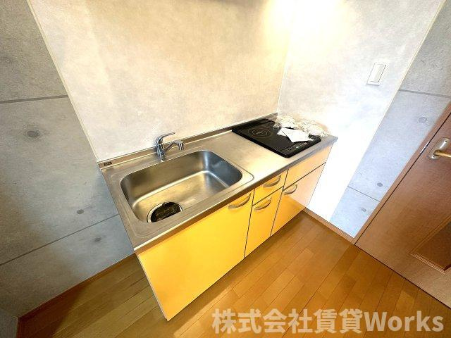 グランシティFukushimaのキッチン|コンパクトなキッチンで掃除もラクラク