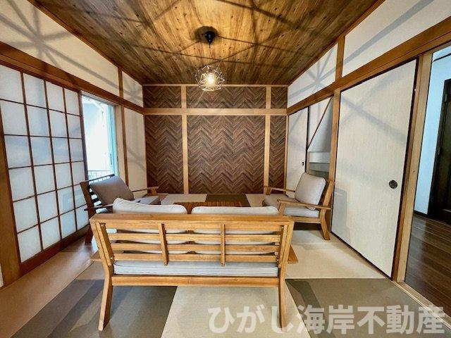 海老名市大谷南4丁目　中古戸建の内装|新規リフォーム前！15帖　LDK （こちら側はリビングにリノベします）