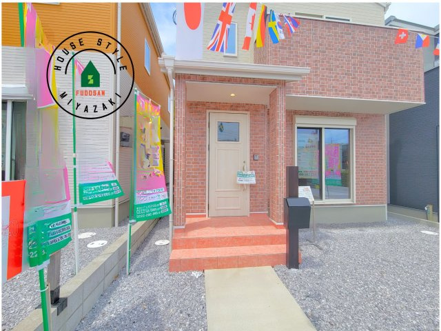 第8本郷南方モデル（2号棟）の玄関|おでかけの時も帰った時も、「我が家」を最初に感じでもらえる素敵な空間に。