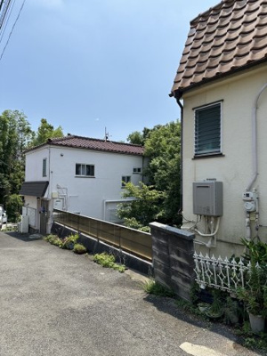 【前面道路含む現地写真】 | ◆◇蟹ヶ谷　建築条件なし土地◇◆ | ◆前面道路も幅員があり車の運転も安心！前面道路は閑静な住宅地。車通りの少ない道路です。お子様にも安心です。