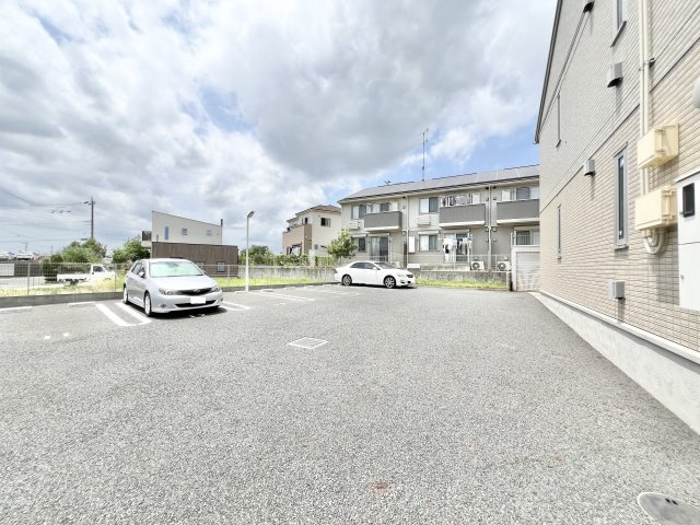 オリオンクレストの駐車場