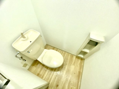 【トイレ】 | 新栄プロパティ恩智Ⅲ | シンプルで使いやすいトイレです