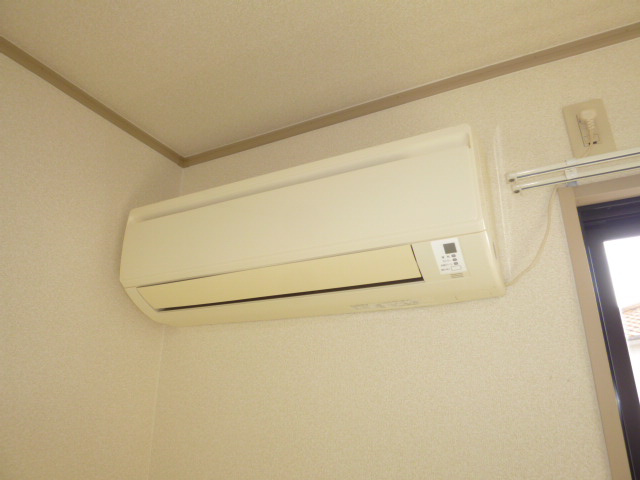 コスモス・ガーデンの内装|エアコン