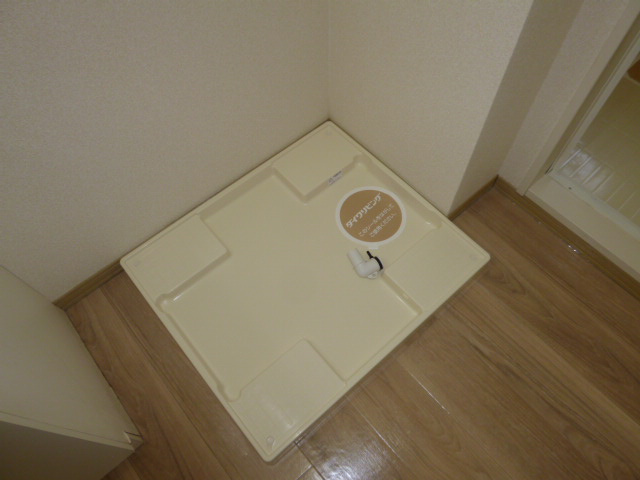 コスモス・ガーデンのその他|洗濯機置き場