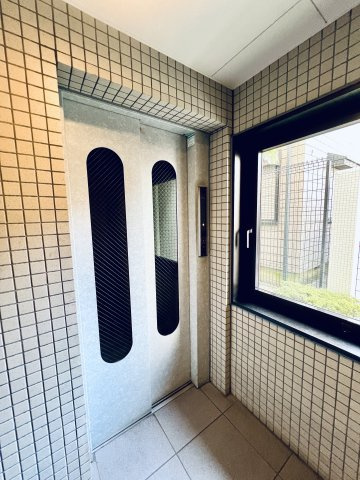 シーアイマンションあずま百樹園のその他共用部分|エレベーターは1基