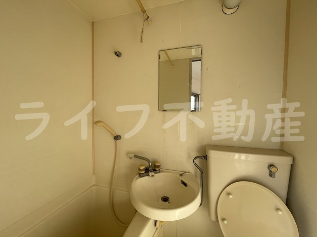 ハナテンイイヅカハイツの洗面所|使いやすい洗面所です