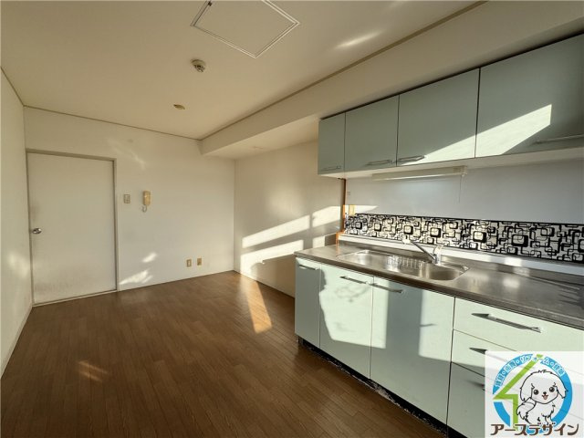 プレアールシラミズの居間・リビング