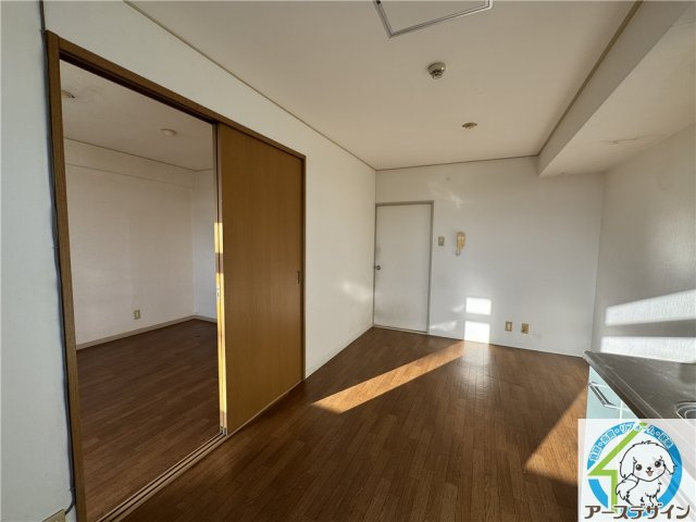 プレアールシラミズの居間・リビング