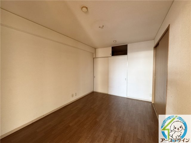 プレアールシラミズの内装