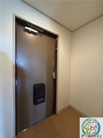 プレアールシラミズの玄関