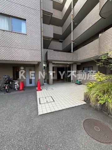 【エントランス】 | アビタシオンクレール | 清潔なエントランスです