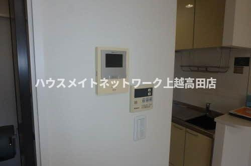 ディアスビーネ高田のセキュリティ|モニターホン（参考同型101号室室内写真）
