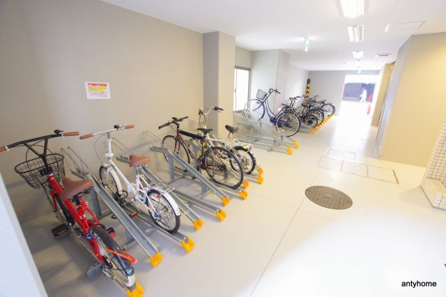 エスリード南森町　仲介手数料無料の駐車場